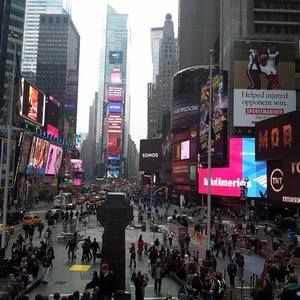 Meet your Posher, Zouhair